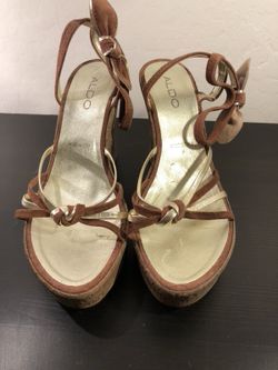 New!! Aldo Wedges