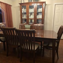 Dining Room Table With Hutch