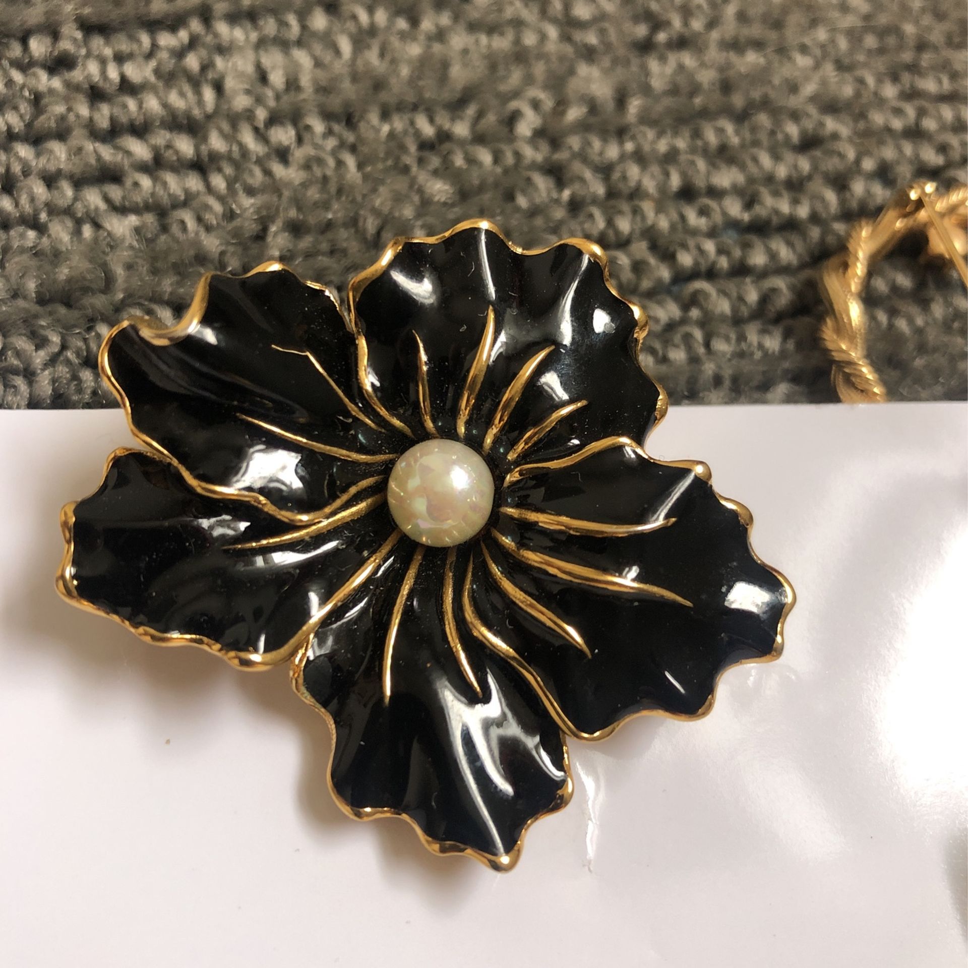 Vintage Flower Pin