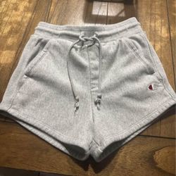 Womens Champion Reverse Weave Sweatshorts, size S
