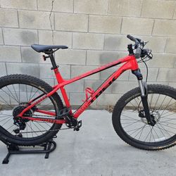 2019 Trek Roscoe 6 Hardtail Mountain Bike XL Frame
