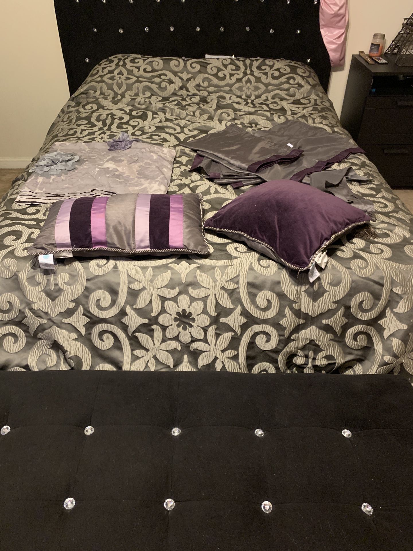 Queen Size Comforter & Items