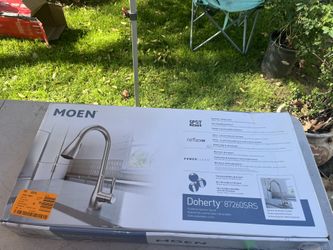 MOEN Doherty Single Handle PullDown Sprayer Kitchen Faucet with Power Clean and Reflex in Spot Resist Stainless