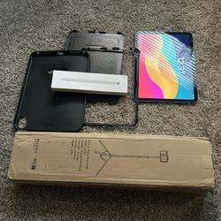 iPad (10th Generation) BUNDLE