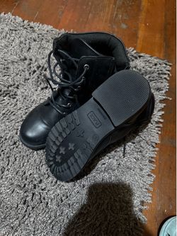 Childrens place boots barely used