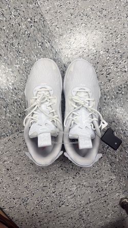 lamelo ball basketball shoe size 9.5