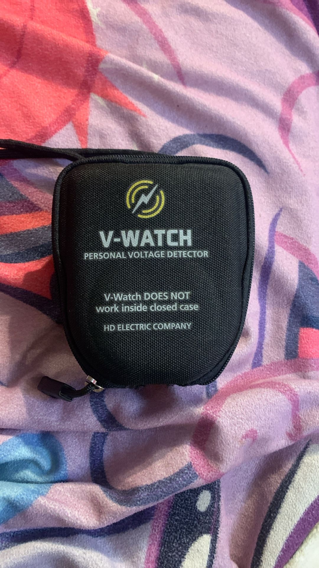 V – watch personal voltage detector