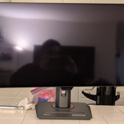 ASUS ROG Strix 27” 1440P OLED Gaming Monitor (XG27AQDMG)