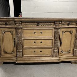 Victorian Style Dresser/Tv Stand Needs Some TLC 