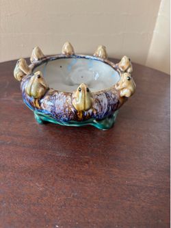 Vintage majolica bowl.