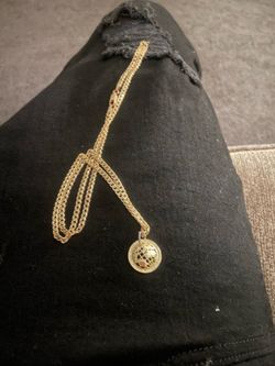 The world is yours chain