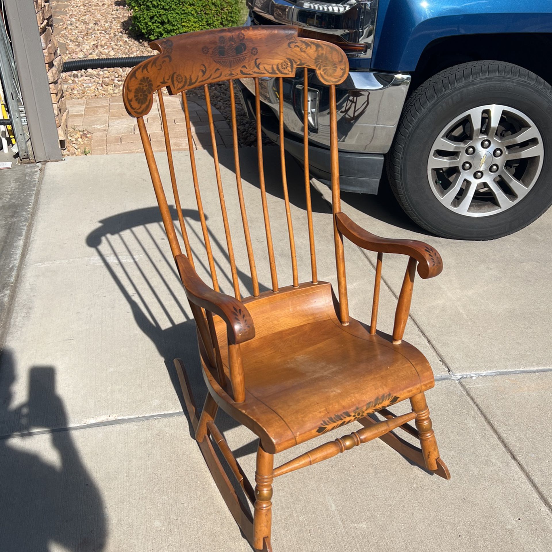 1905 Rocking Chair 