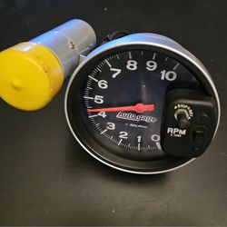 Autometer Tach