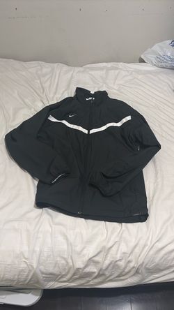 Nike Dri-Fit Men's Full-Zip Track Jacket / Windbreaker - Black/White