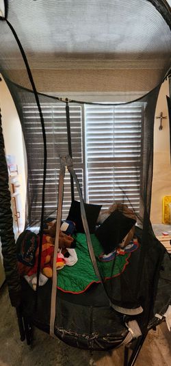 Indoor kids trampoline