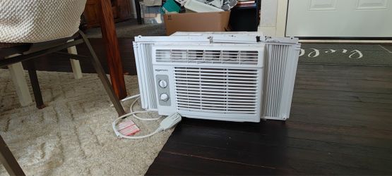 Window Air Conditioner