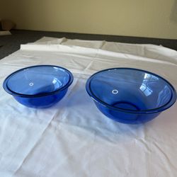 Set of 2 Blue Pyrex Bowls