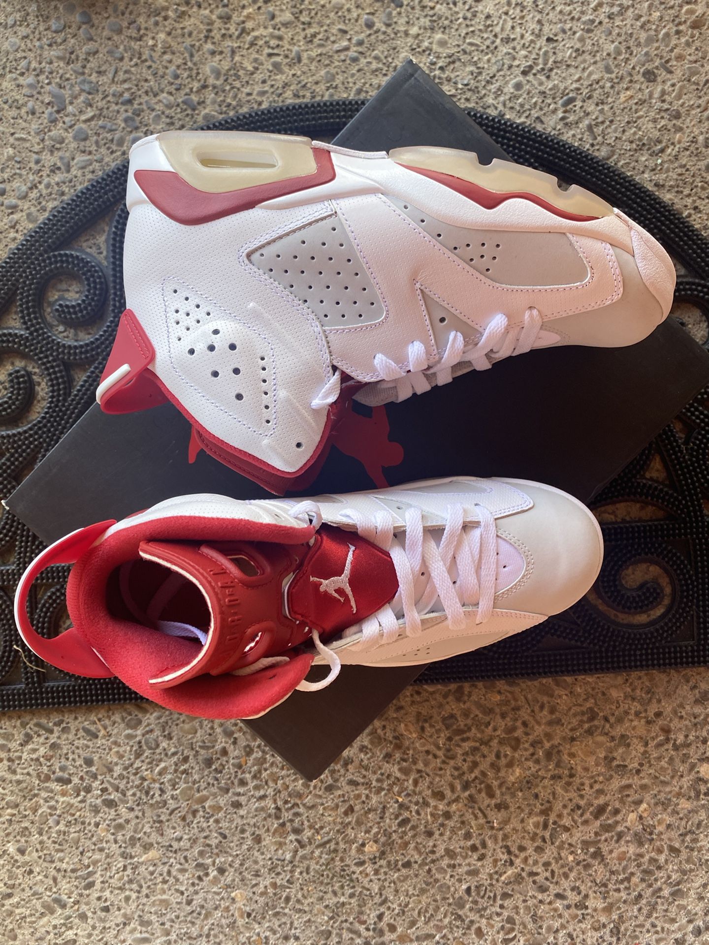 Jordan 6 Retro