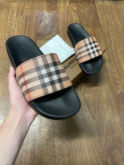 Burberry slides