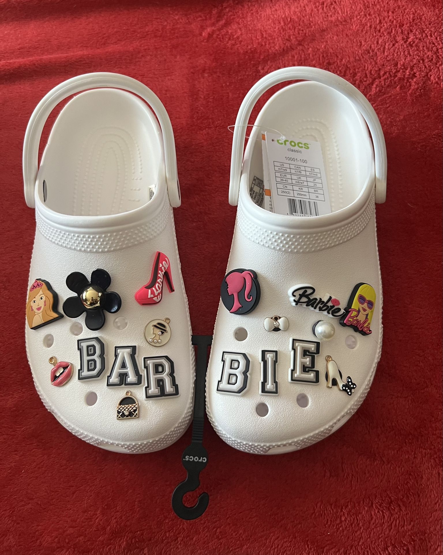 Crocs, w/18 “Barbie” Charms, Unisex, Adults, White Classic Style Clogs, Have Many Sizes, New With Tags, Great Gift !! 🎁 ($60.00 Pick-Up Only)