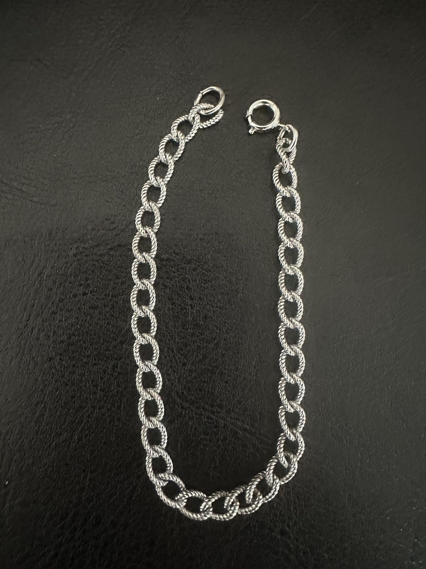 Sterling Silver oval Textured Link 7 1/2" Bracelet Pre Owned