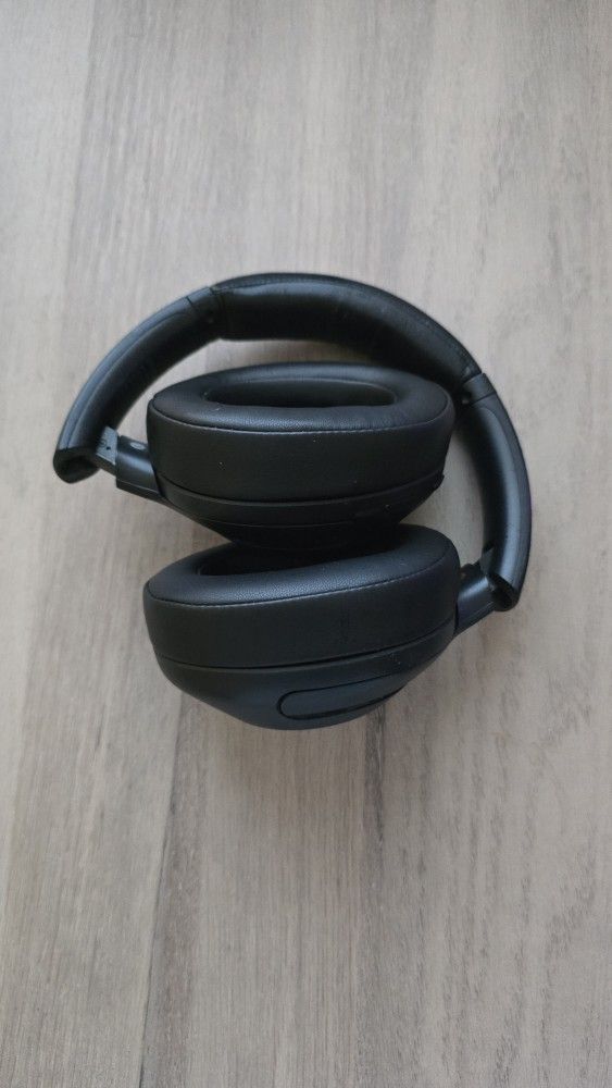 Sony Headphones Bluetooth Xb900n