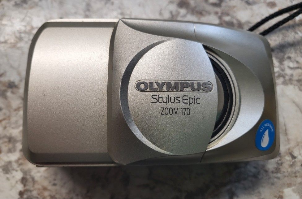Olympus Stylus Epic Zoom 170 35 mm Camera with Film included