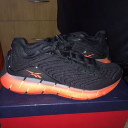 Reebok Zig Kinetica (Sz 9M) $65