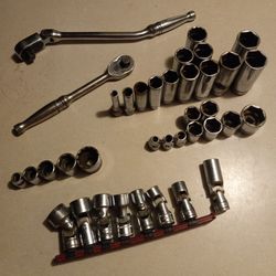 Snap On Tools 3/8 Drive Sockets & Ratchets