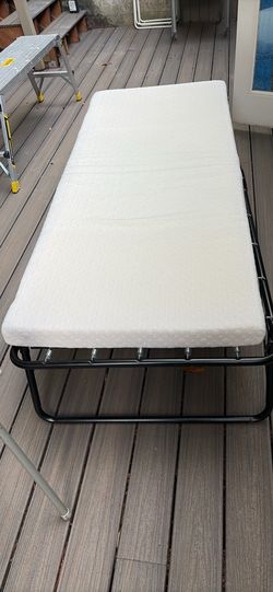 Foldable twin size mattress and metal frame p/u Bellevue 98008