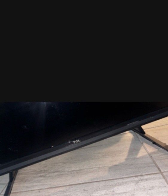 TCL Flat-screen TV 60 Inch Roku Smart TV 
