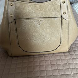 Michael Kors Molly Pebbled Handbag