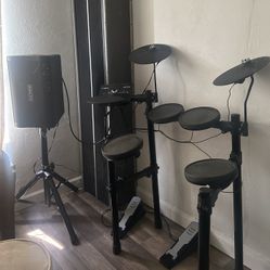 Yamaha DTX402K - Simmons Drum Amplifier (Electric Drums with Speaker)