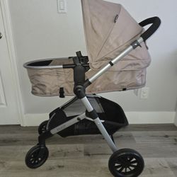 Evenflo  Pivot Stroller