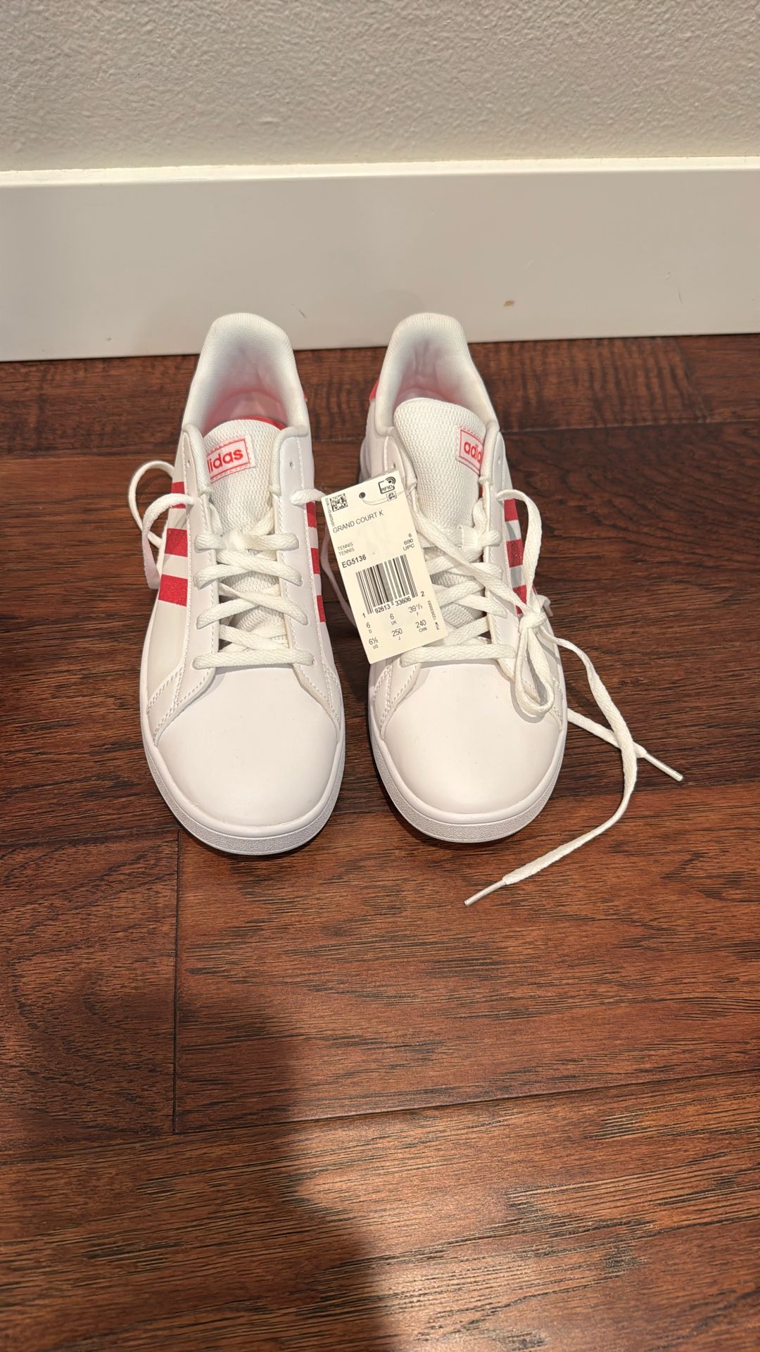 Adidas Grand Court K 6 1/2 Size Tennis Shoes 