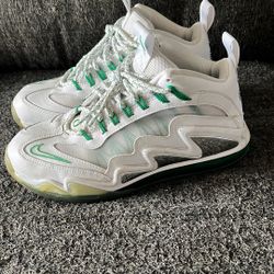 Nike Oregon Griffey Shoes Size 8