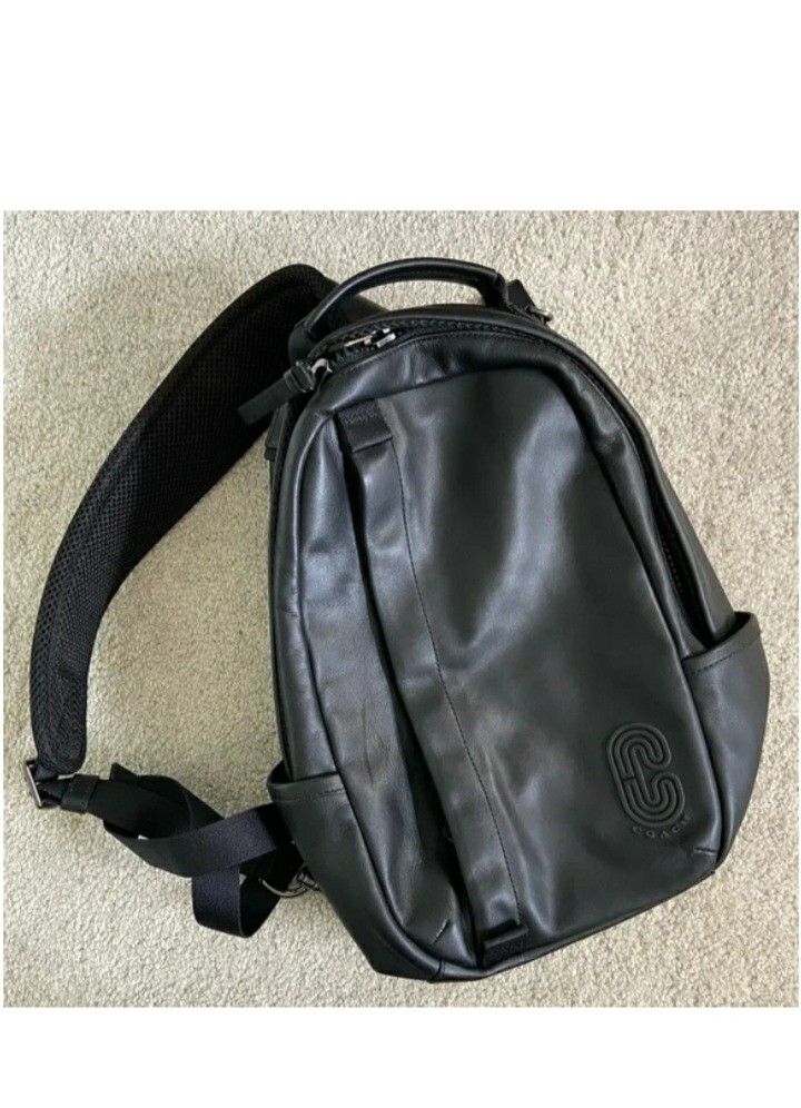 COACH Leather Cross Body bag $400