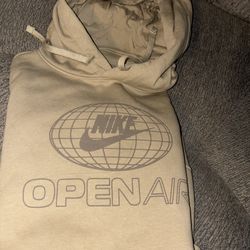 Nike hoodie size large