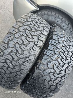 Only 2 Used tires Lt285 70r17 Bfgoodrich K02 ,may be 95% Tread On $350.00