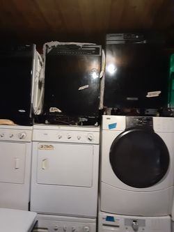 Stack washers and dryers/ 30 day warranty