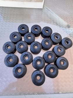 VW Lugnut CAPS 20 pieces with tool