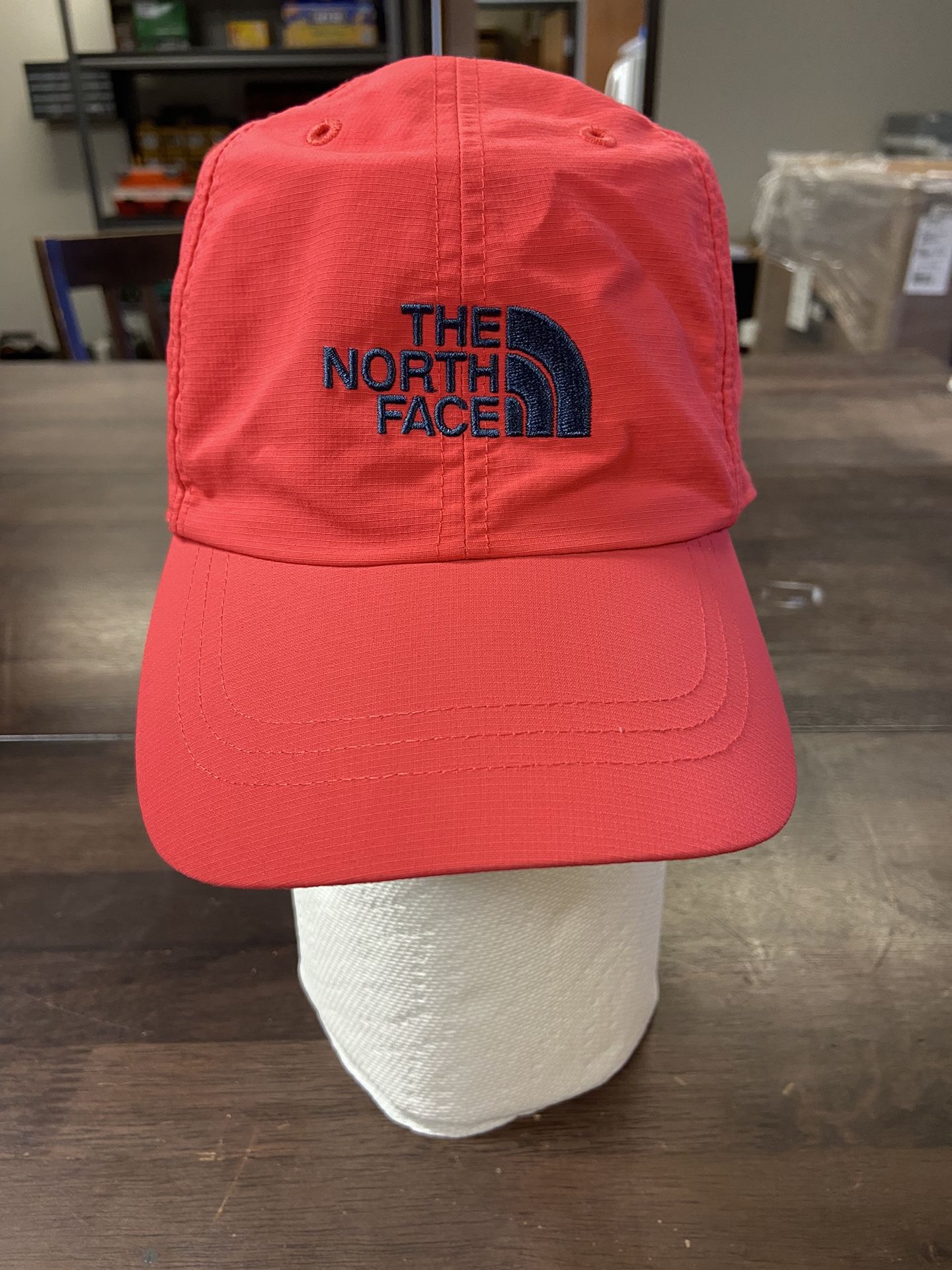 THE NORTH FACE Horizon Kids Strapback Hat (Youth Medium)