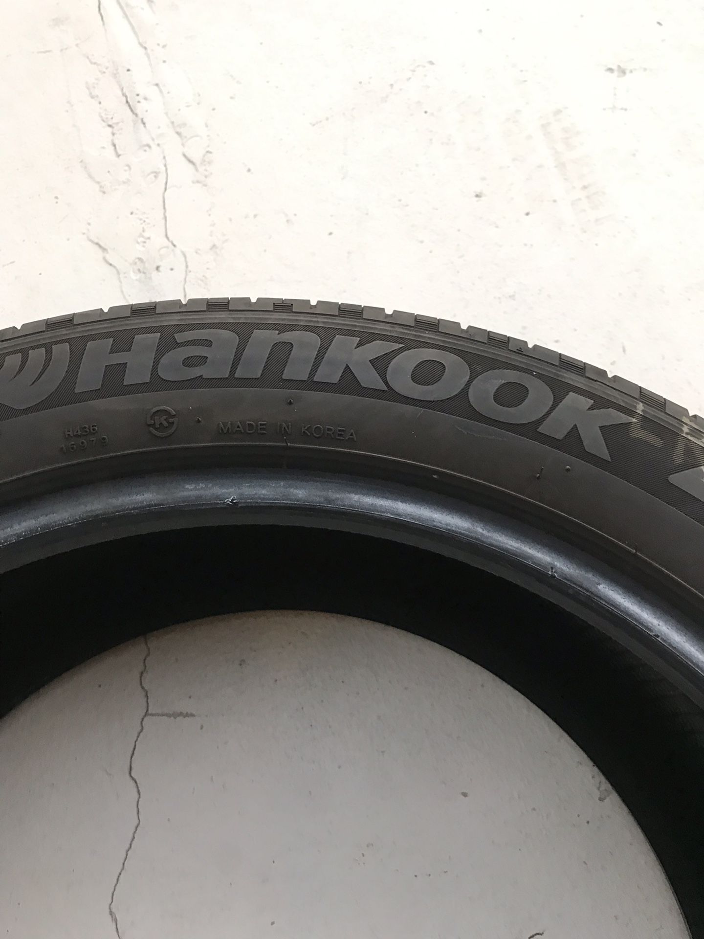 Hankook Kinergy GT 235/45/18 tires all four