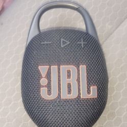 JBL Clip 5 Ultra-Portable Bluetooth Speaker 