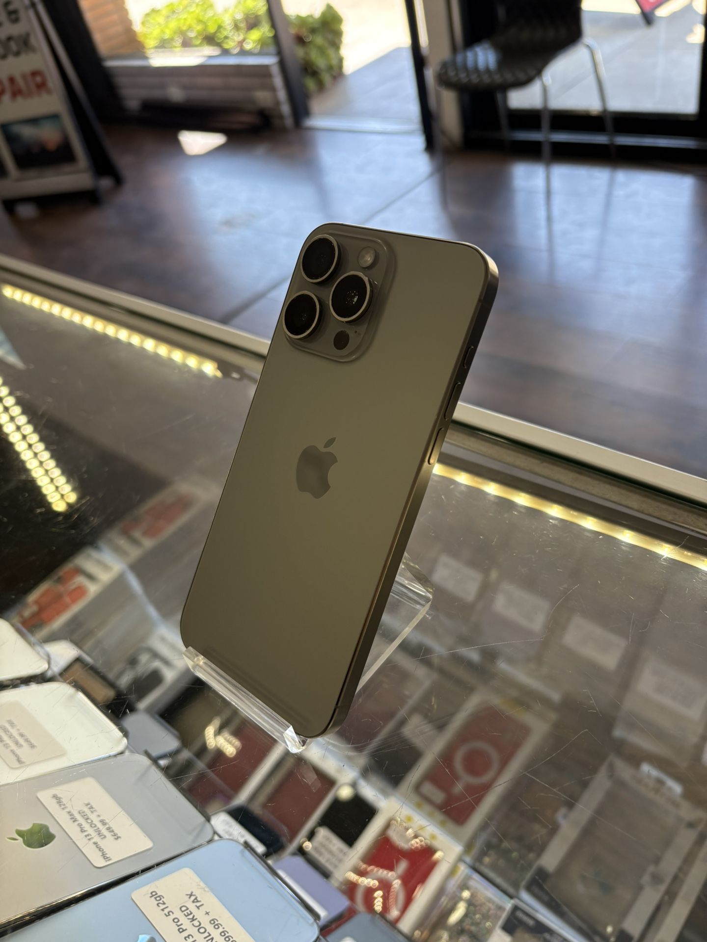 iPhone 15 Pro Max 256gb Unlocked
