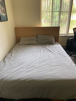 Light wood bed frame (queen size) with storage drawers