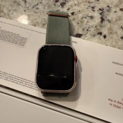 Apple Watch 8 Cellular Red 45MM