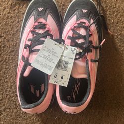 Adidas Messi Size 8 Men’s 9 Woman’s