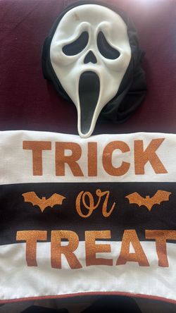 Ghostface and table banner (both)
