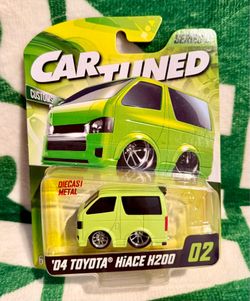 2025 CAR TUNED SERIES 6 #02 '04 TOYOTA HIACE H200 CARTUNED DIECAST CAR BRAND NEW